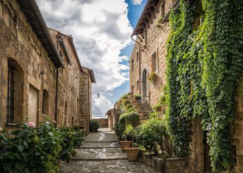 RUKOUSTEN YHDISTÄMINEN VAKITUISELLE ASUKKAALLE