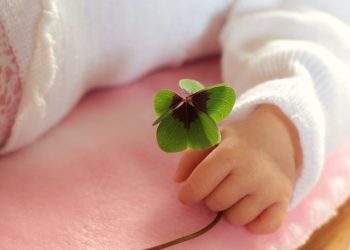 ’AQIIQAN MÄÄRÄYS VASTASYNTYNYTTÄ LASTA VARTEN