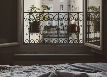 PÄÄTÖS KOSKIEN LIIAN PITKÄÄN NUKKUMISTA PAASTOTESSA