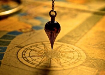 PITÄISIKÖ MEIDÄN VIETTÄÄ PROFEETAN SYNTYMÄPÄIVÄÄ?