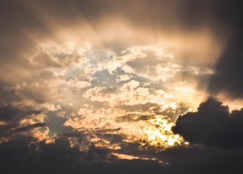 KOSKIEN ALLAAHIN KAUNIITA NIMIÄ JA OMINAISUUKSIA