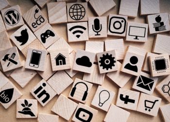 VARATA AIKAA SOSIAALISELLE MEDIALLE