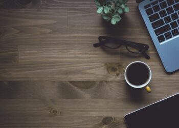 TIEDON HAKU ILMAN OPPINEITA